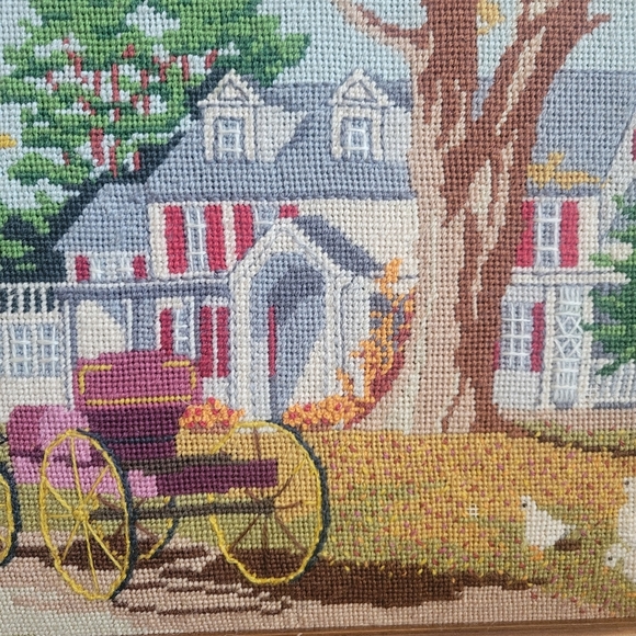 Vintage Large Ornate Wood Framed 22.5 X 17 Needlepoint Fairfield Inn w/ Carriage - Picture 5 of 11